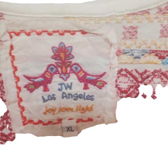 Johnny Was Tunic Style Top With lots of Beautiful Embroidery Size XL - Picture 3 of 10